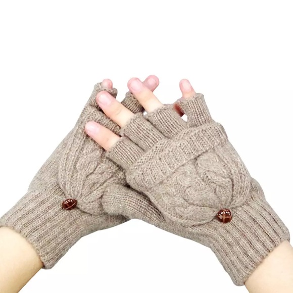 Last One!  Khaki Clamshell Exposed Finger Mittens - Picture 2 of 4